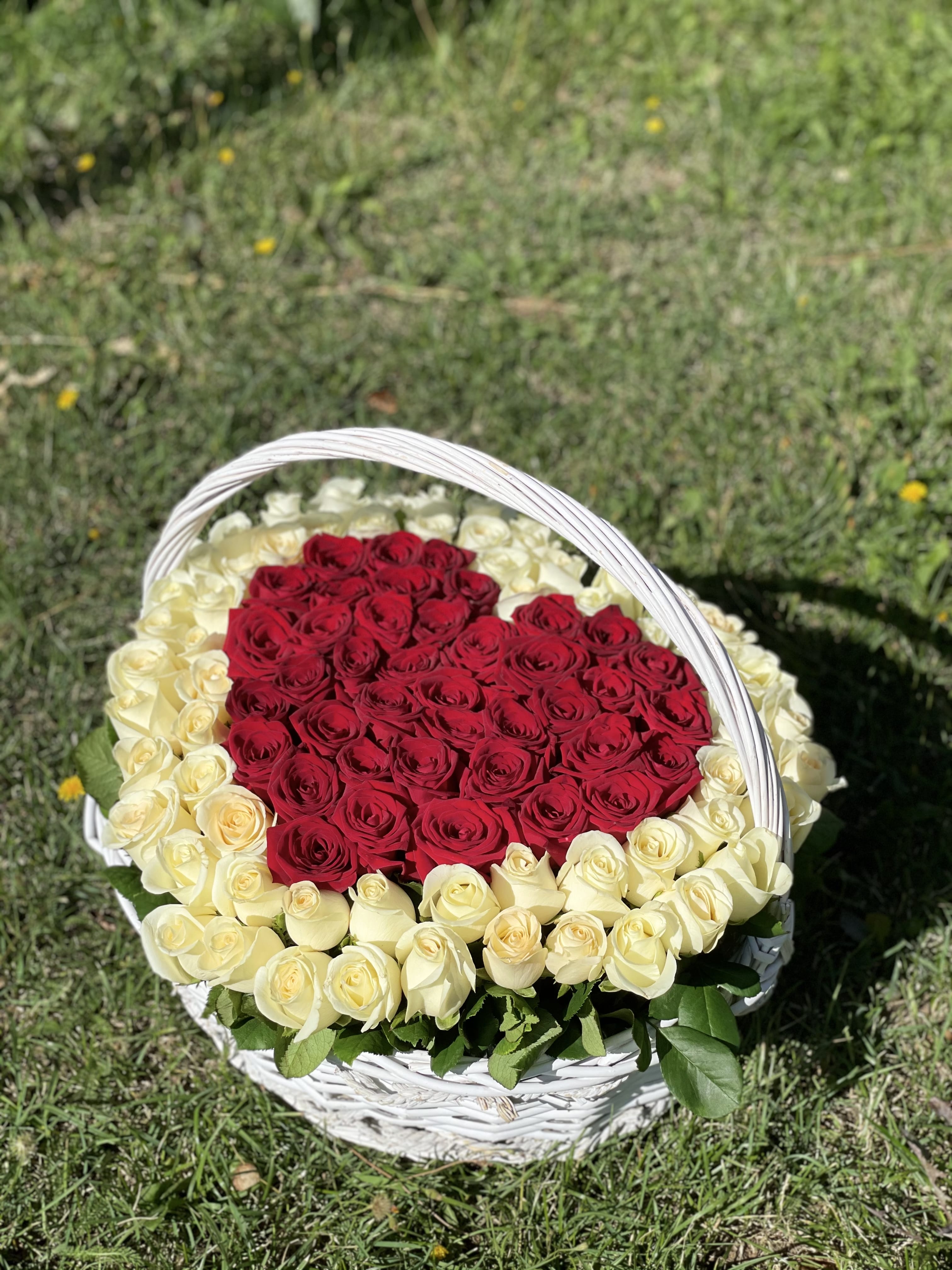 Цветы в корзине "Чтоб простила" 101 роза