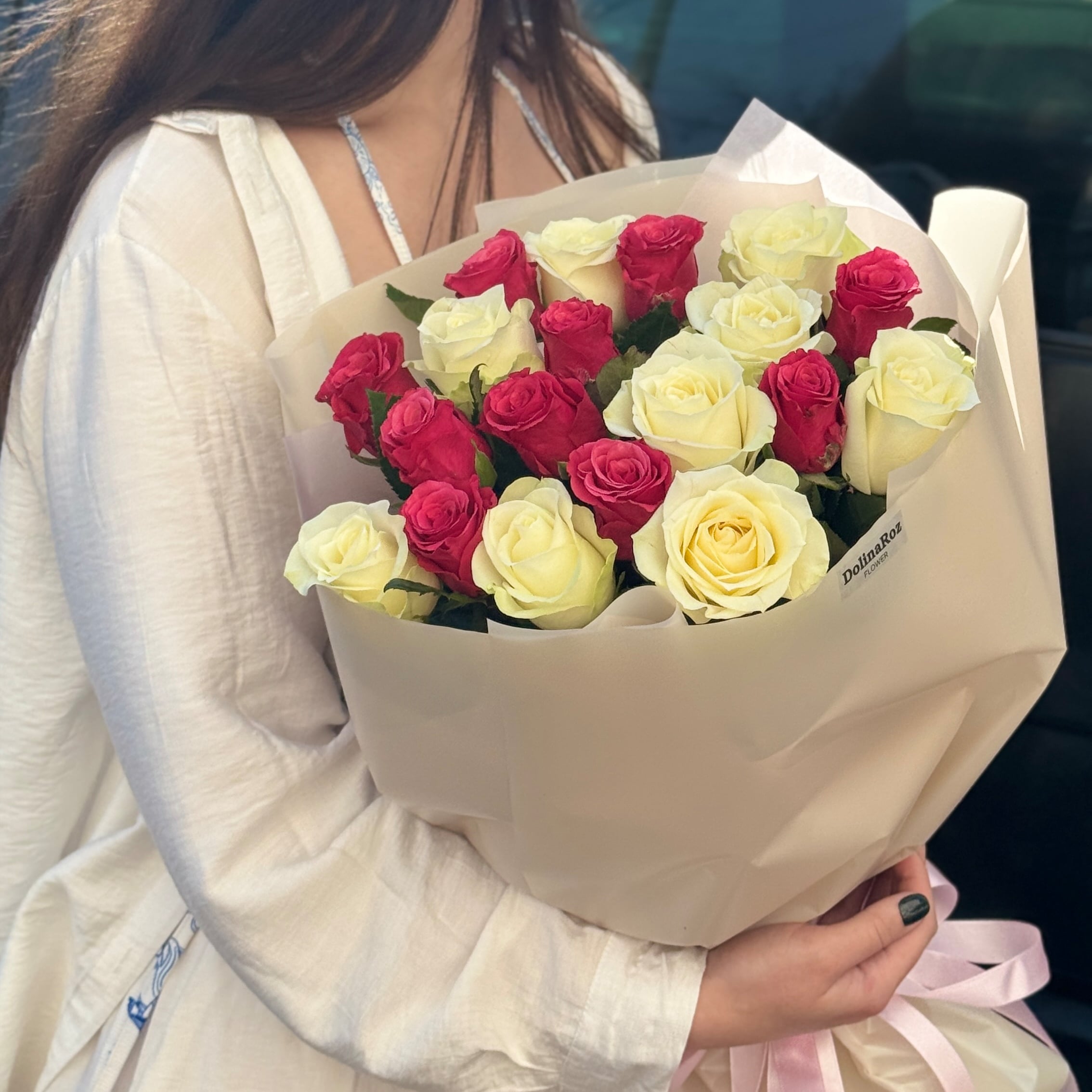 Букет роз "Магнит" 19 роз