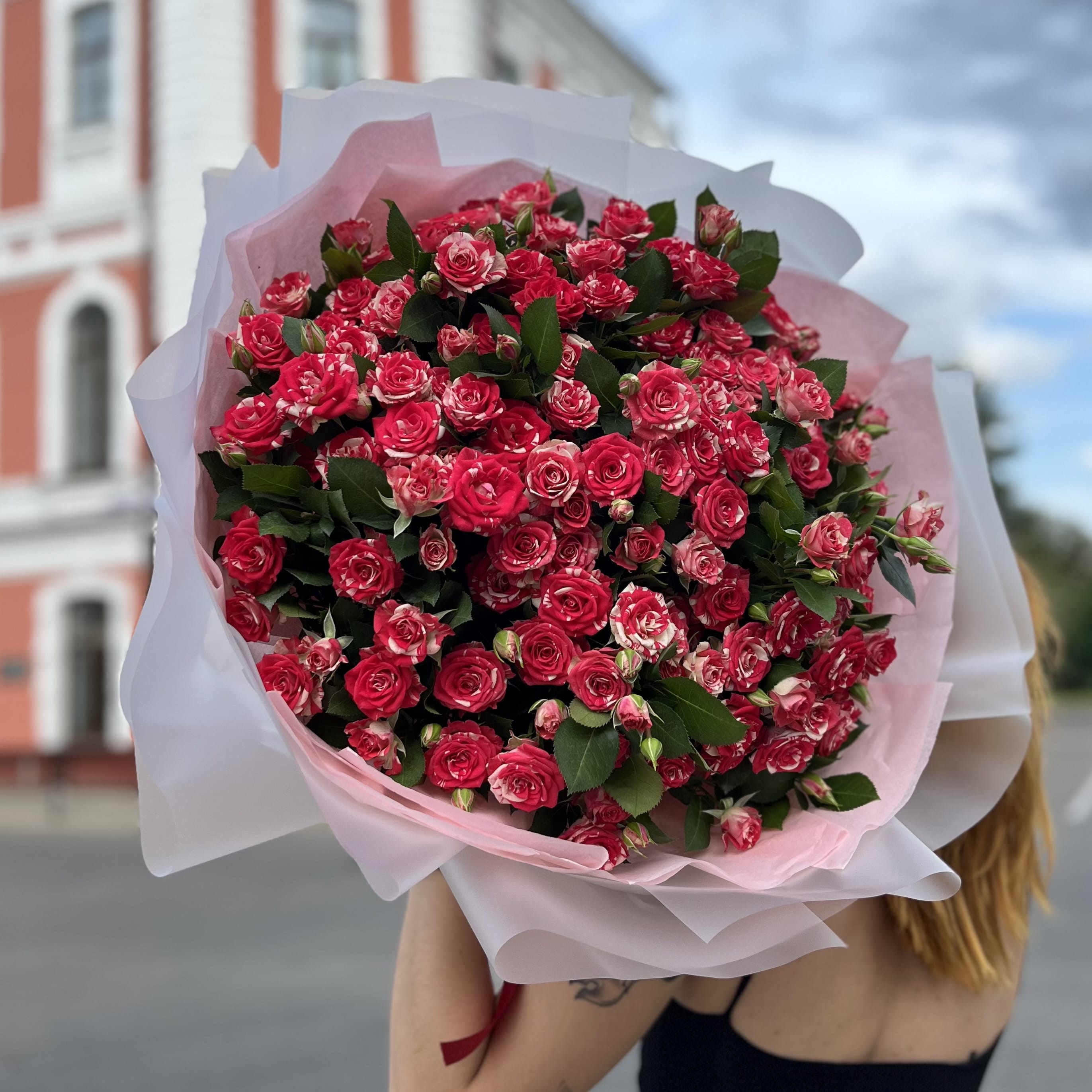 Букет "Сон" 21 шт. Кустовые розы