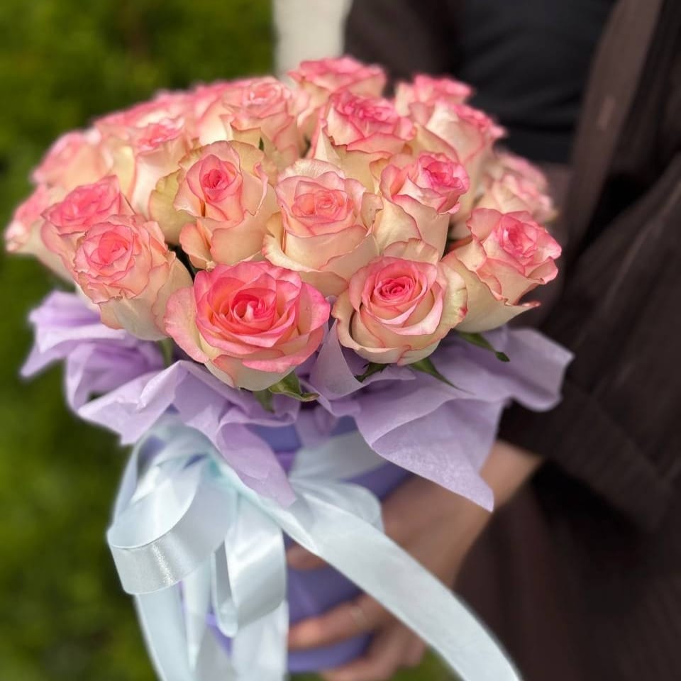 Розы в коробке "Розовая” 21 роза