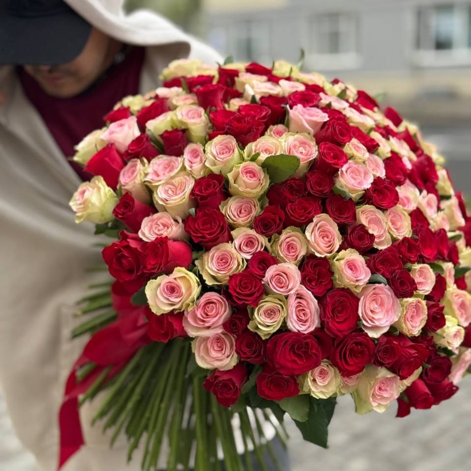 Букет роз "Единственный" (201 шт)