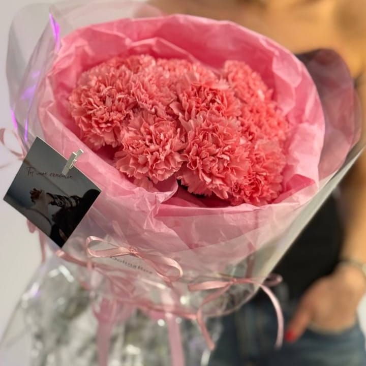 Букет из гвоздик "Розовое величие" (11 шт)