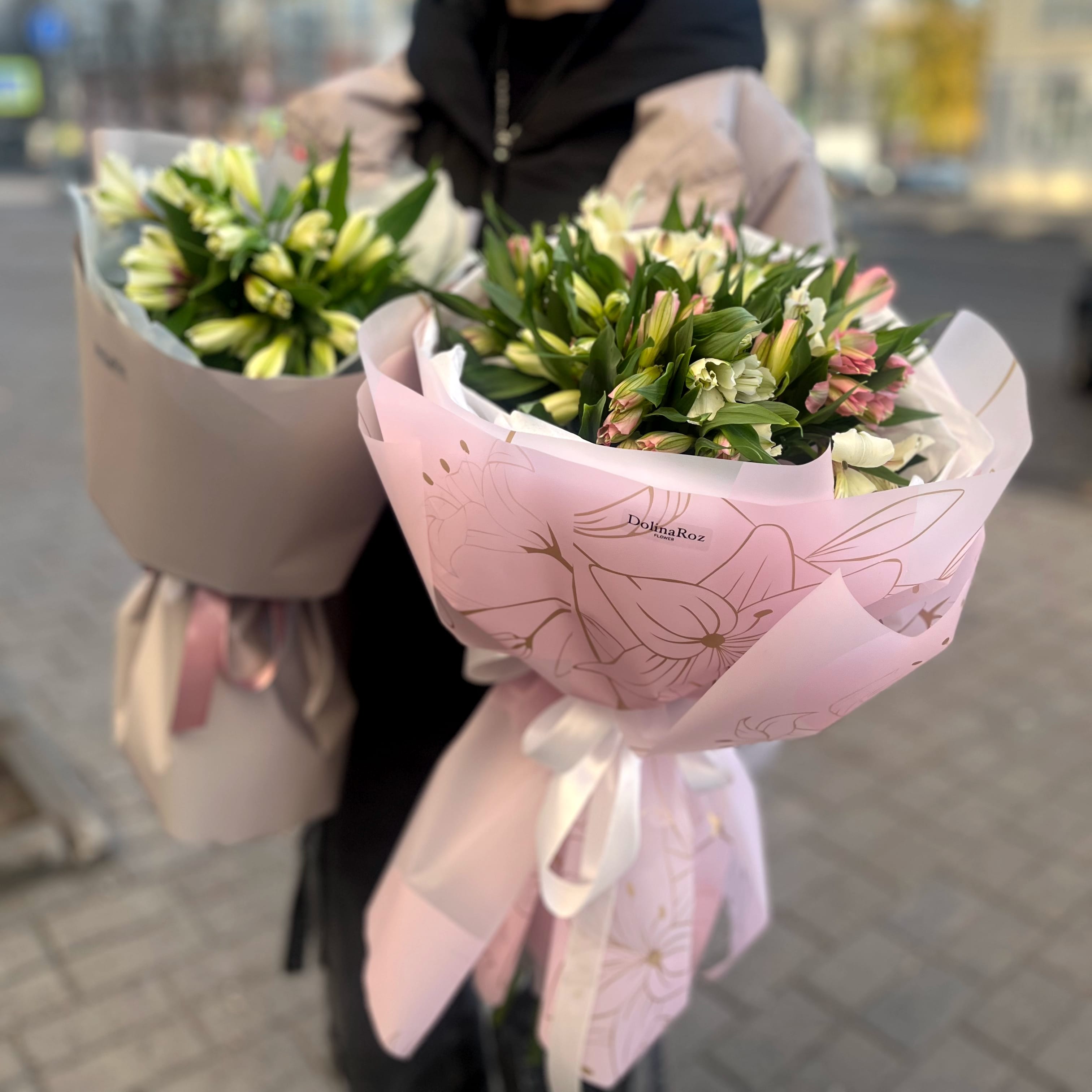 Букет альстромерий "Светлая история" 15 шт.