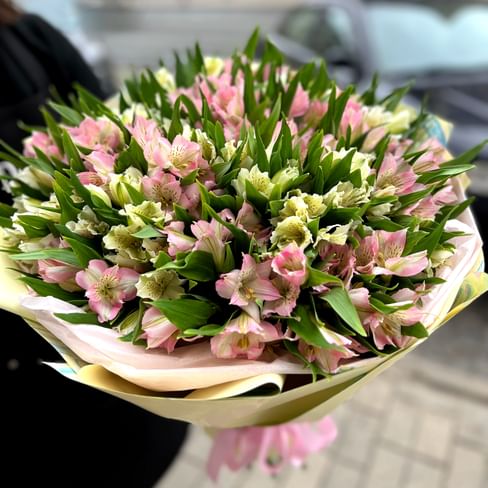 Букет альстромерий "Оливка" 21 шт.