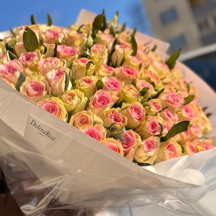 Букет роз "Луч света" (101 шт)