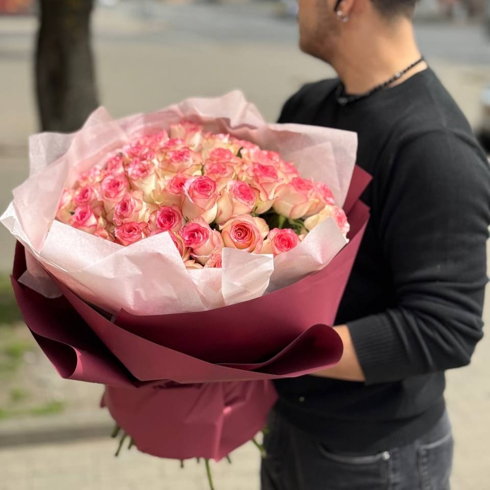 Букет роз "Благородное достоинство" (51 шт)