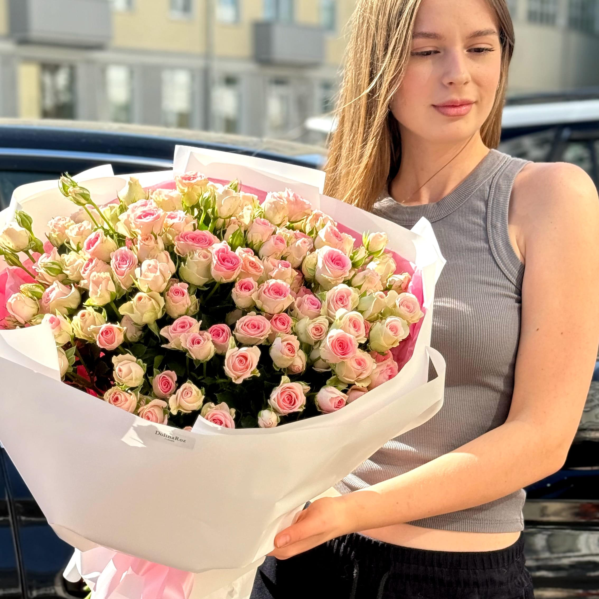 Букет роз "Нежный свет" 25 шт