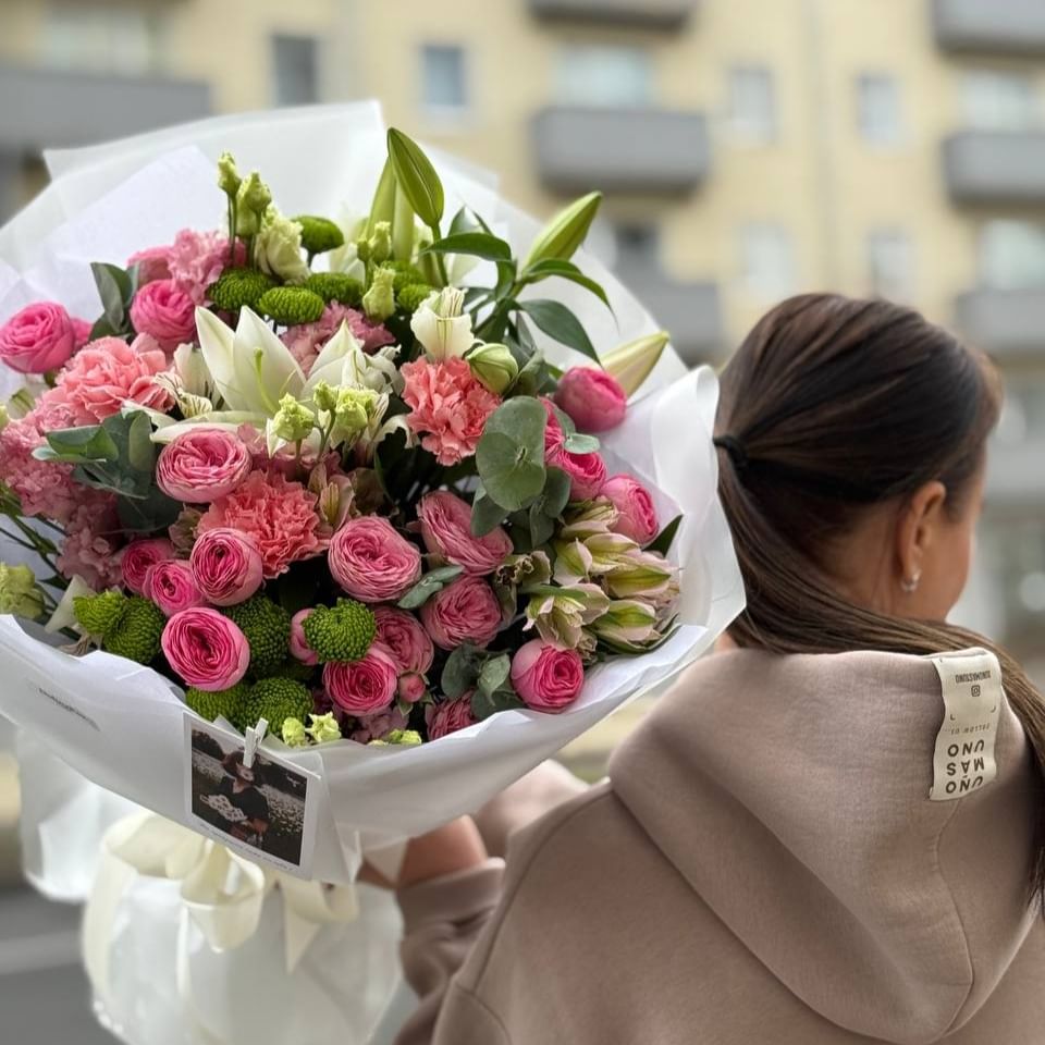 Букет цветов "Яркое чудо"