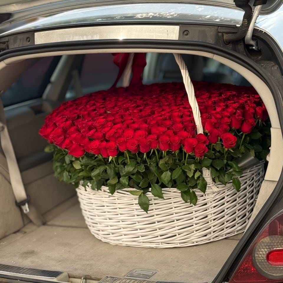 Корзина роз "Скажу тебе Да" 501 роза