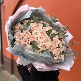 Букет цветов "Розовая Пантера" 59 роз