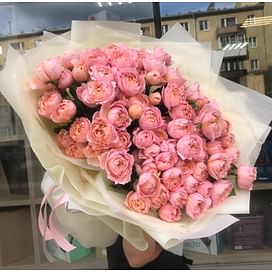 Букет цветов "Коралл" Кустовые розы