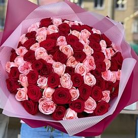 Букет роз "Красное и розовое" 101 роза