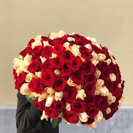 Букет роз "Огроменный" 201 роза