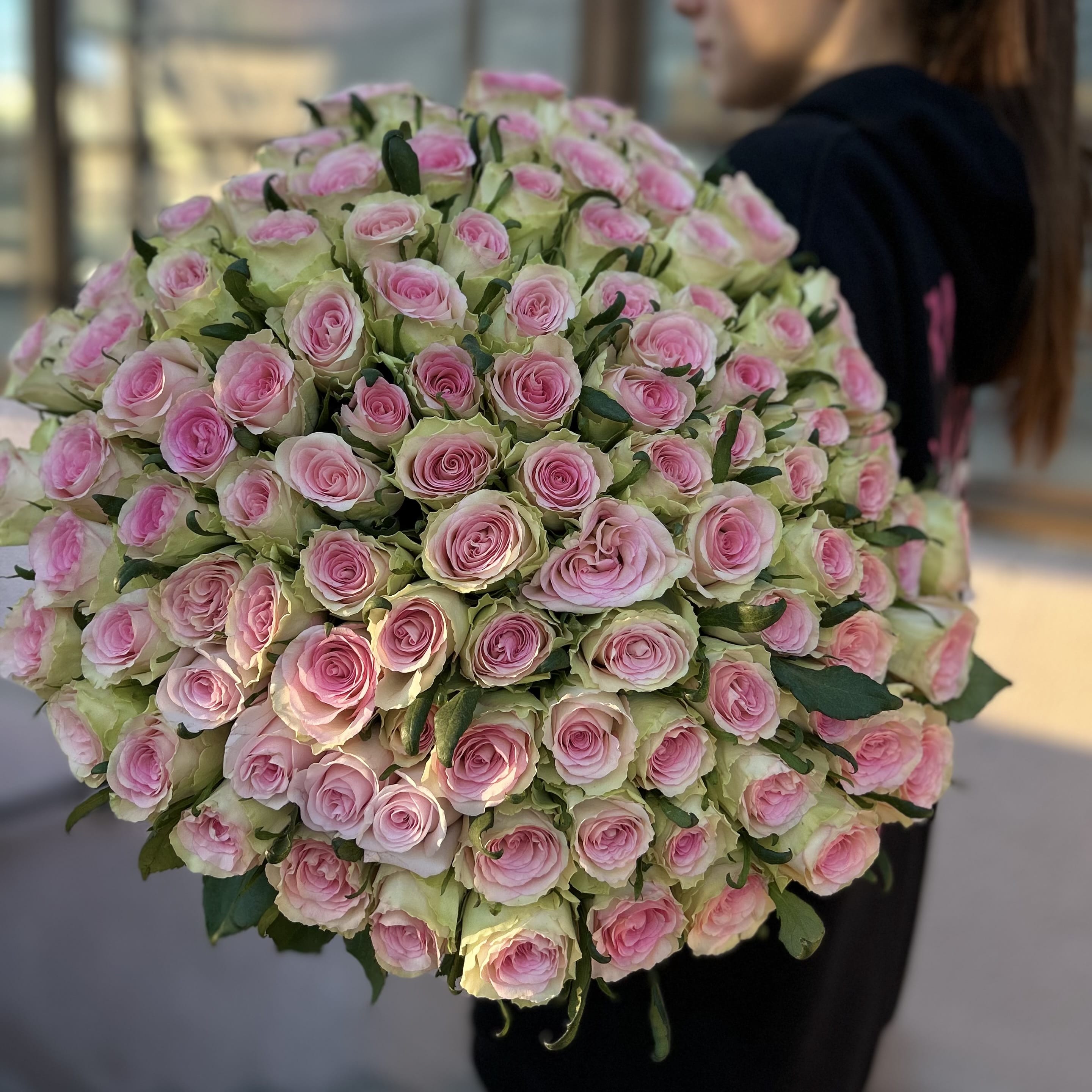 Букет роз "Люблю" 101 роза