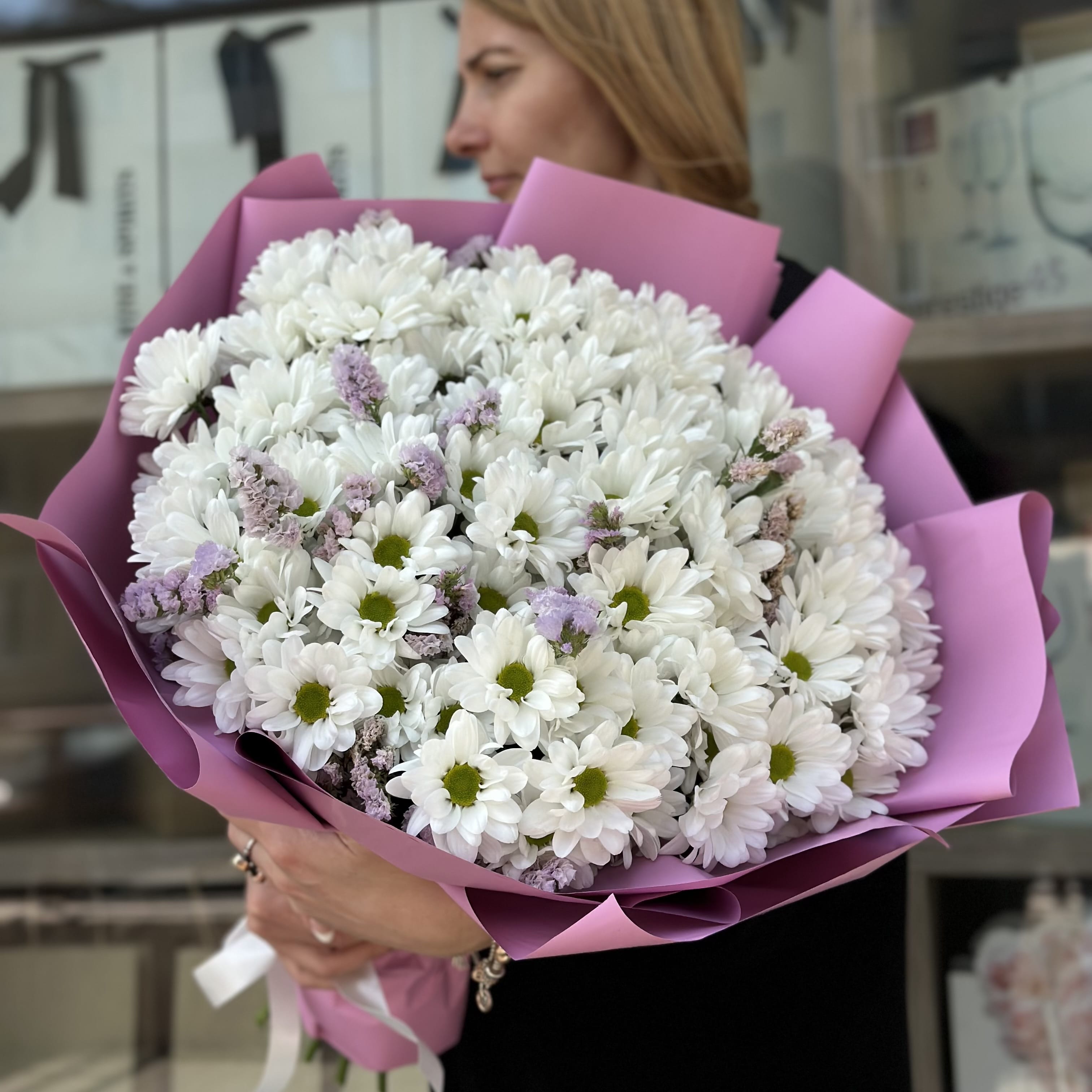 Букет хризантем "Скромная улыбка" (15 шт)