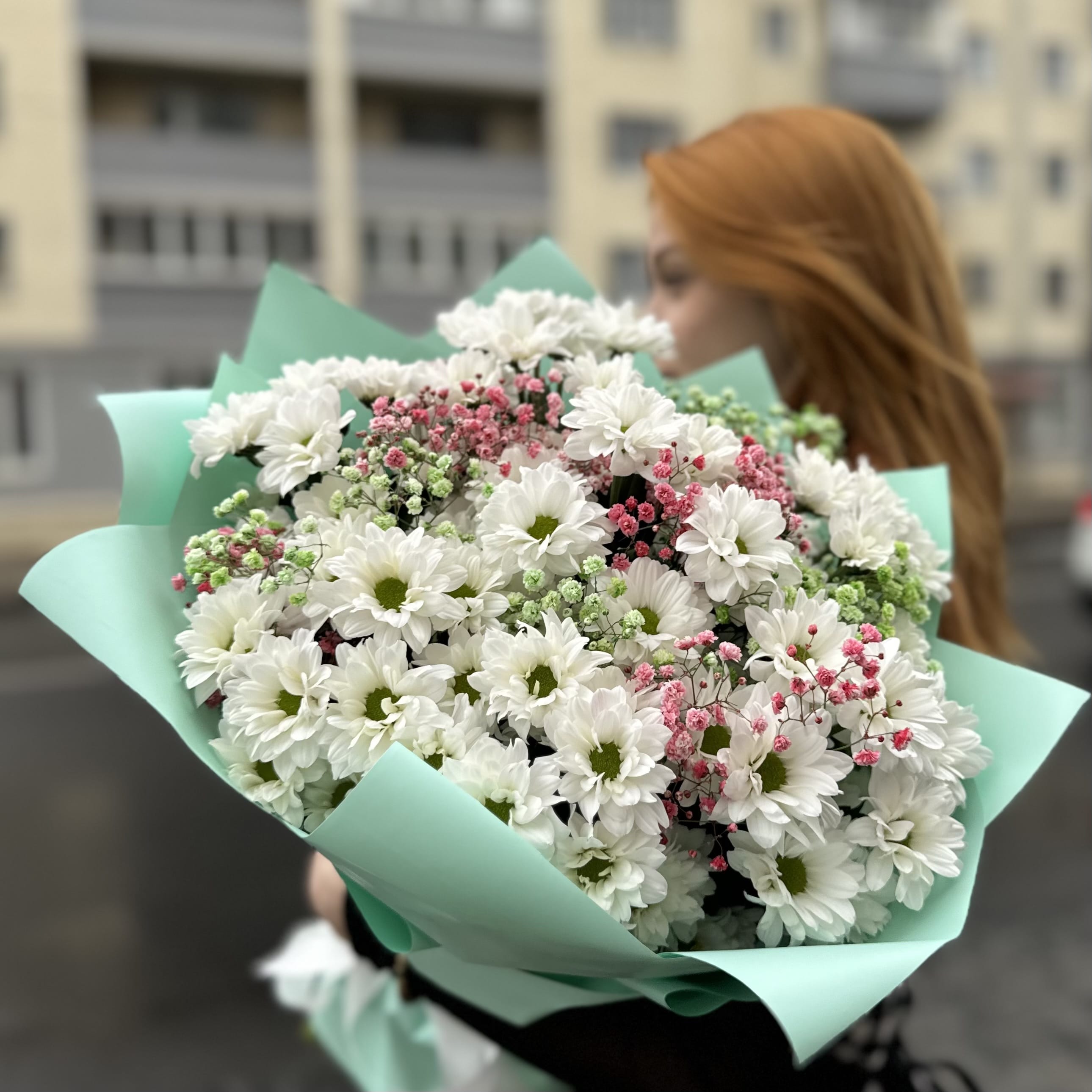 Букет из хризантем "Беззаботная юность" (7 шт)