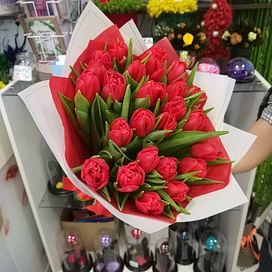 Букет тюльпанов "Рубин"