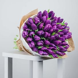 Букет тюльпанов "Фиолетовые мечты" 51 шт.