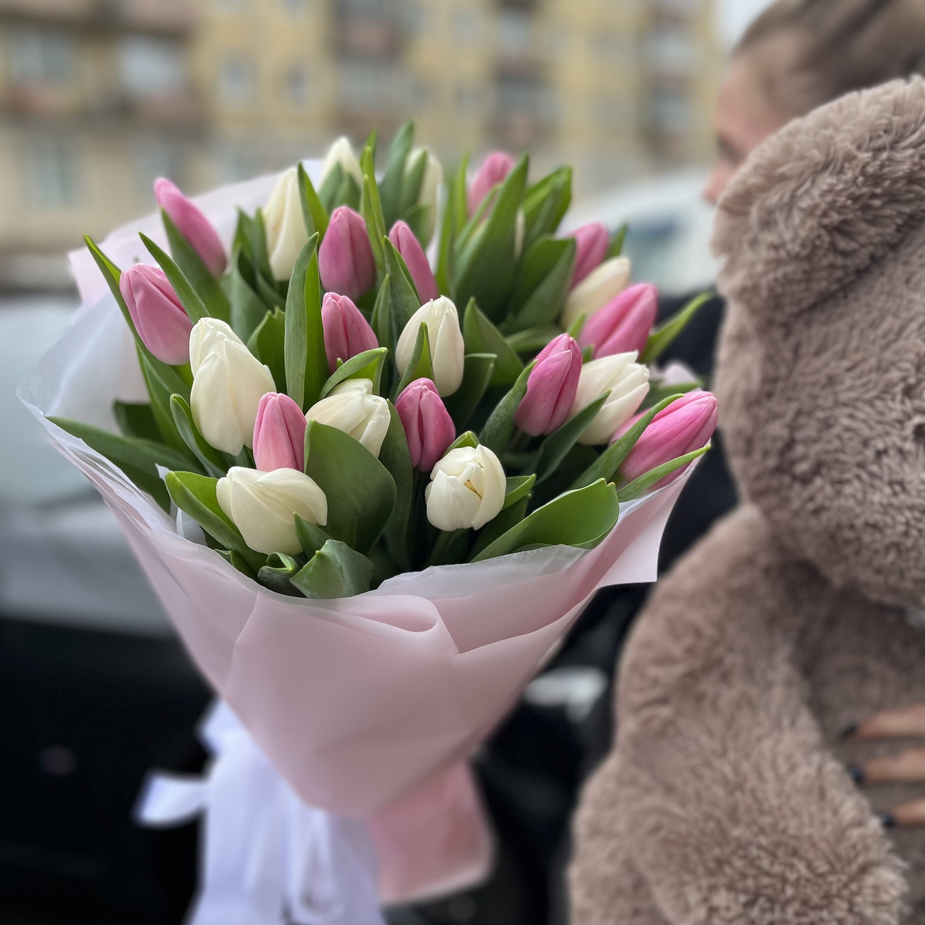 Букет тюльпанов "Порыв чувств" 25 шт.