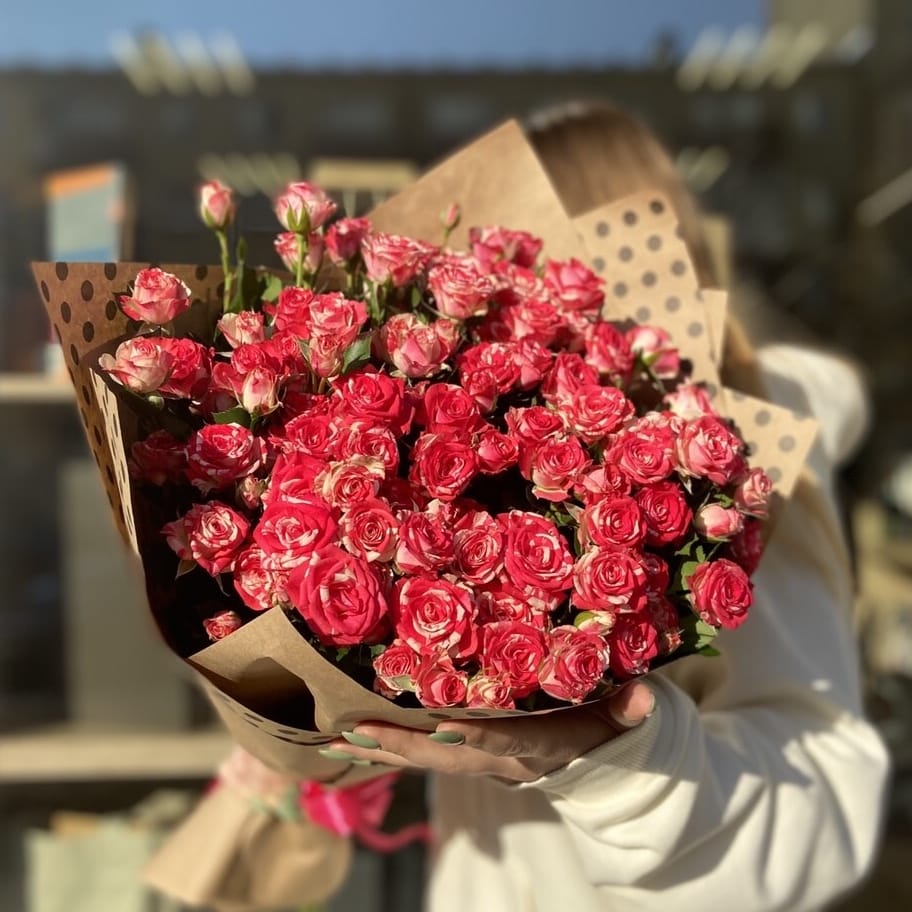 Букет роз "Муза" 11 шт. Кустовые розы