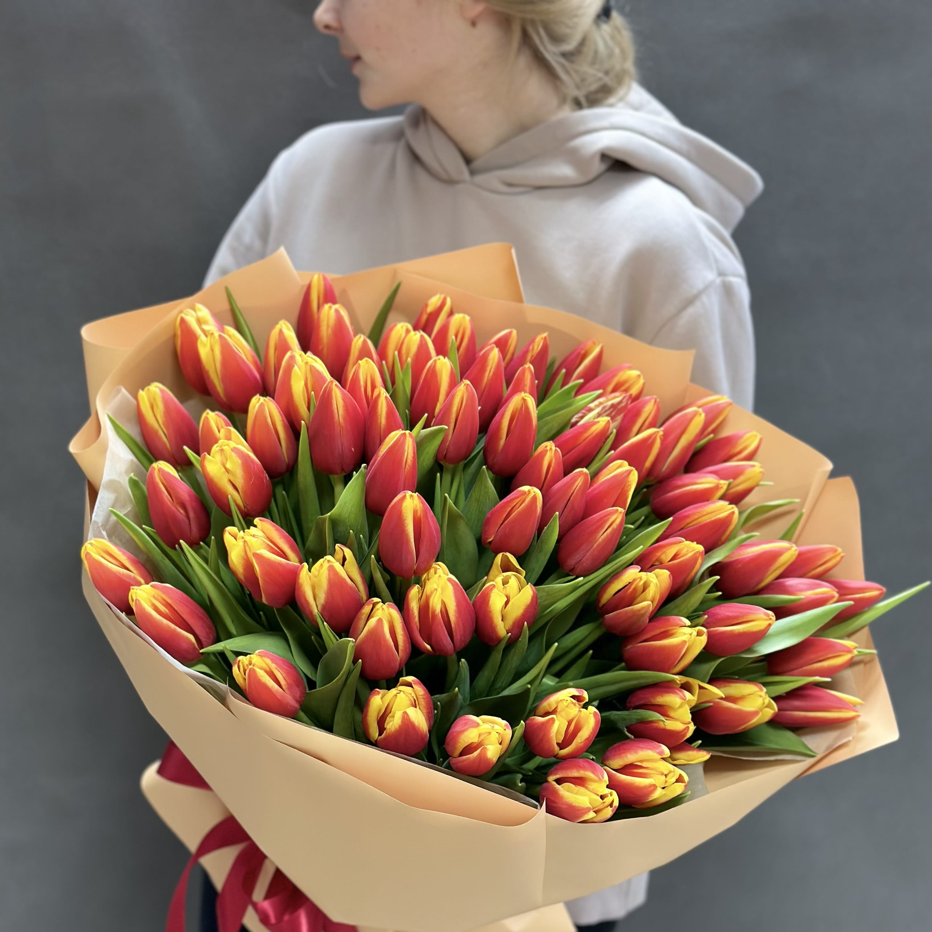 Букет тюльпанов "Гламур" 71 шт.