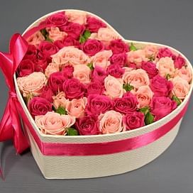 Цветы в коробке "Красное и Розовое"