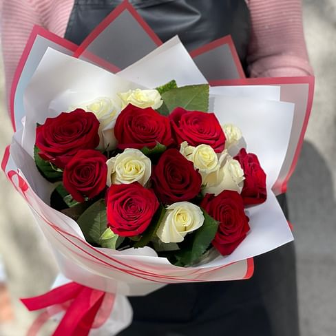 Букет цветов "Блеск" 15 роз