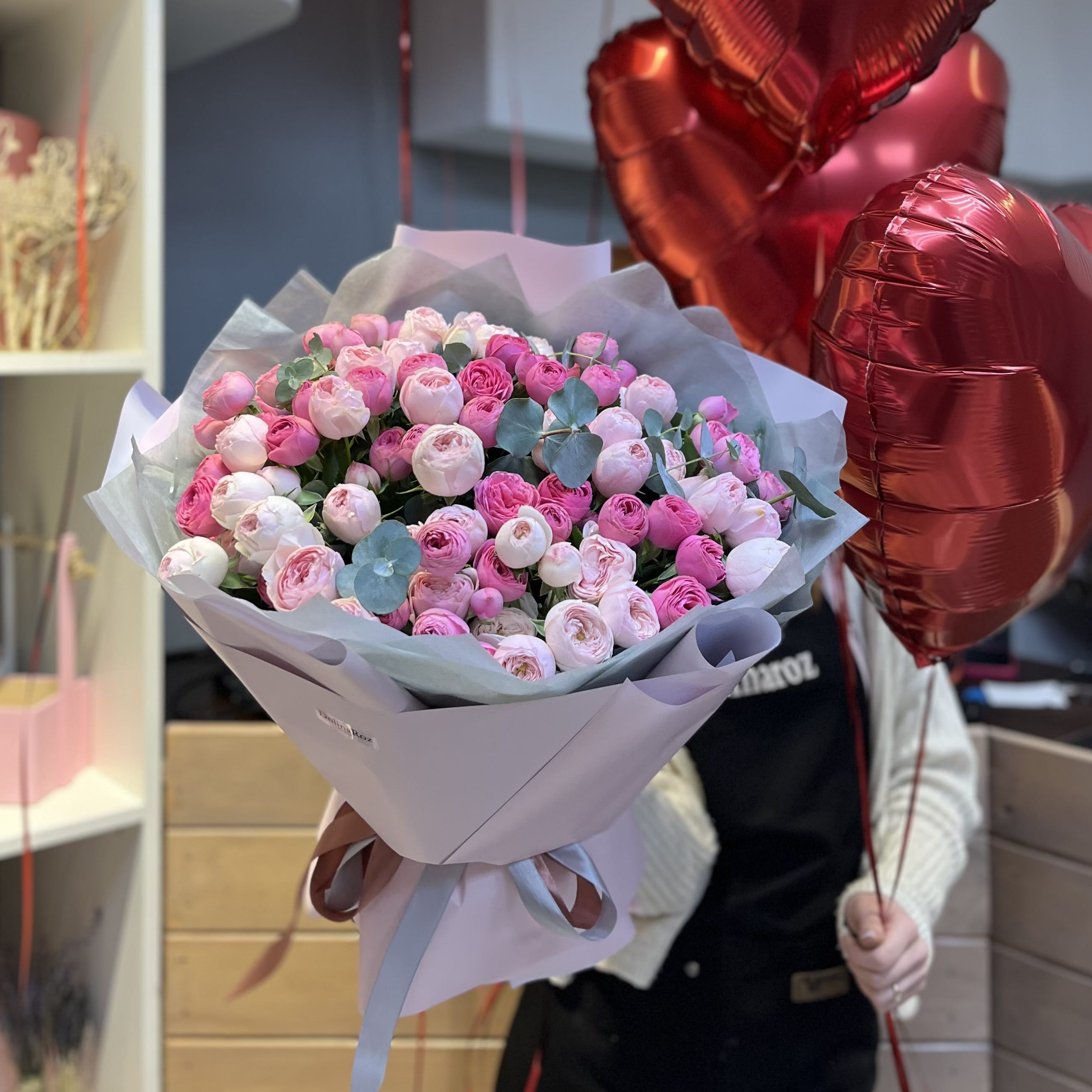 Букет цветов "Леди" 25 шт. Кустовые розы