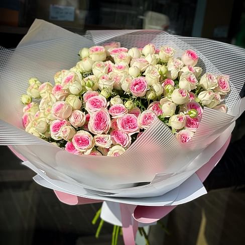 Букет цветов "Важный" Кустовые розы