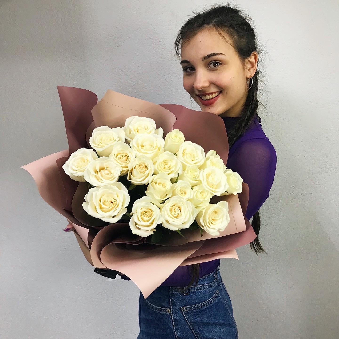 Букет роз "Светлый" 21 роза
