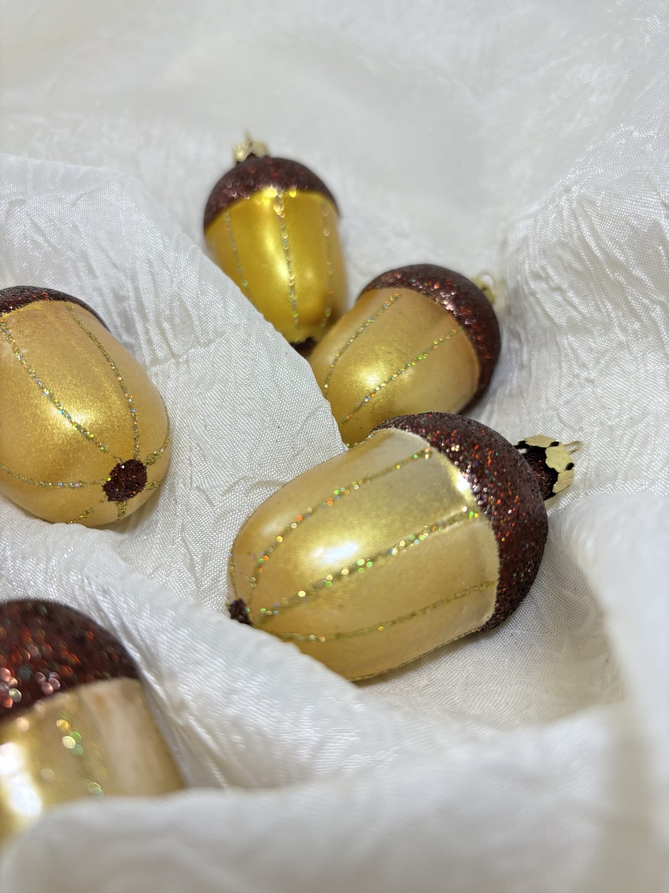 Елочная игрушка Желудь