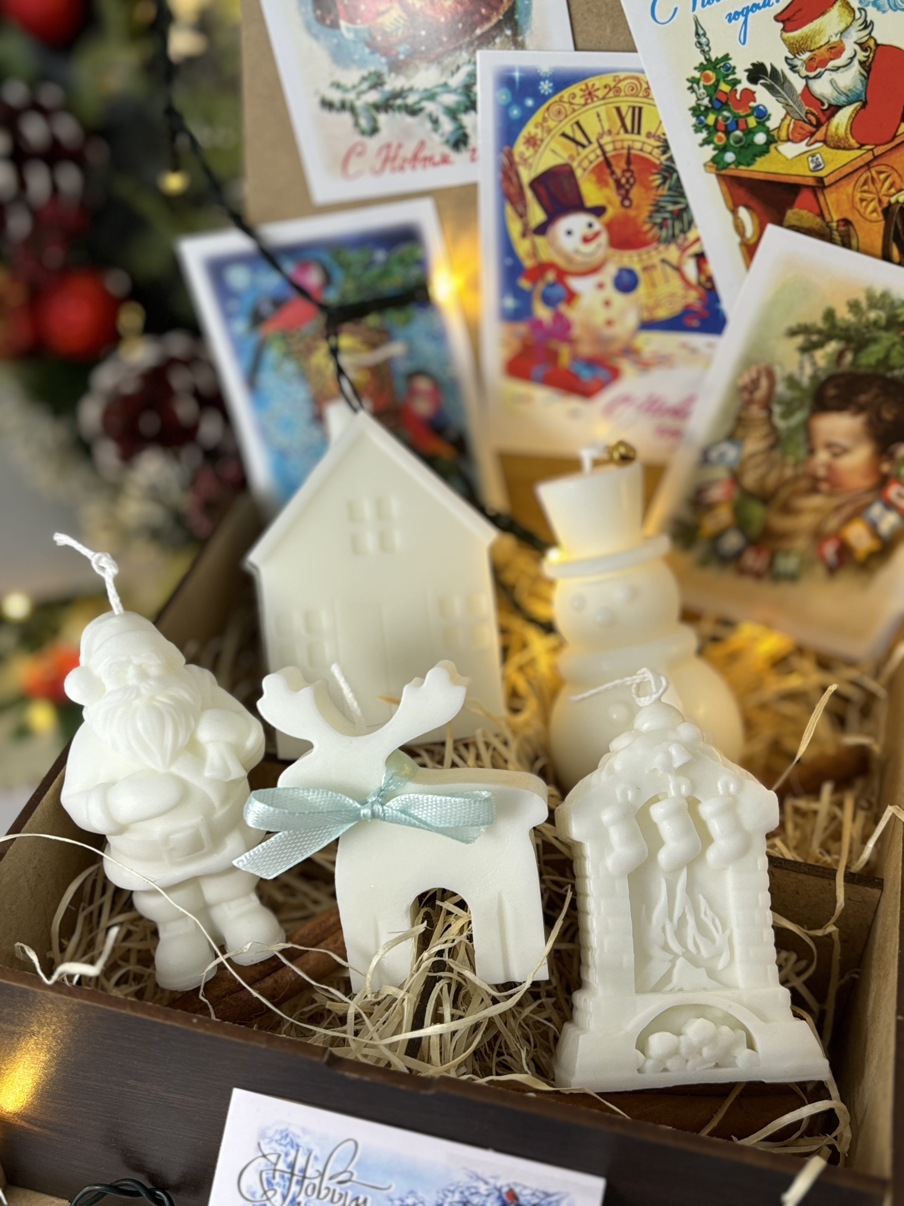 Свеча новогодняя Камин