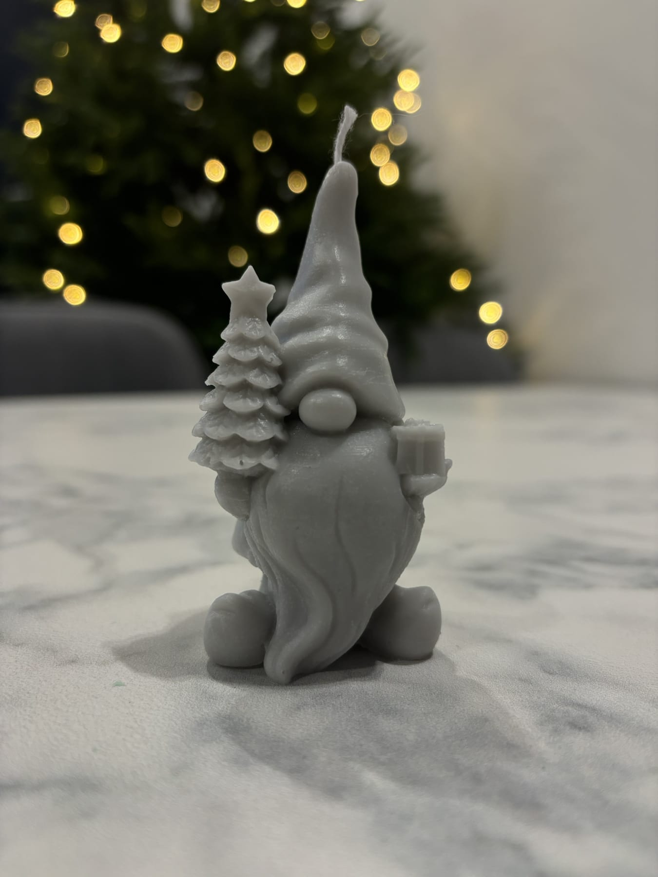 Свеча новогодняя Гном с елкой