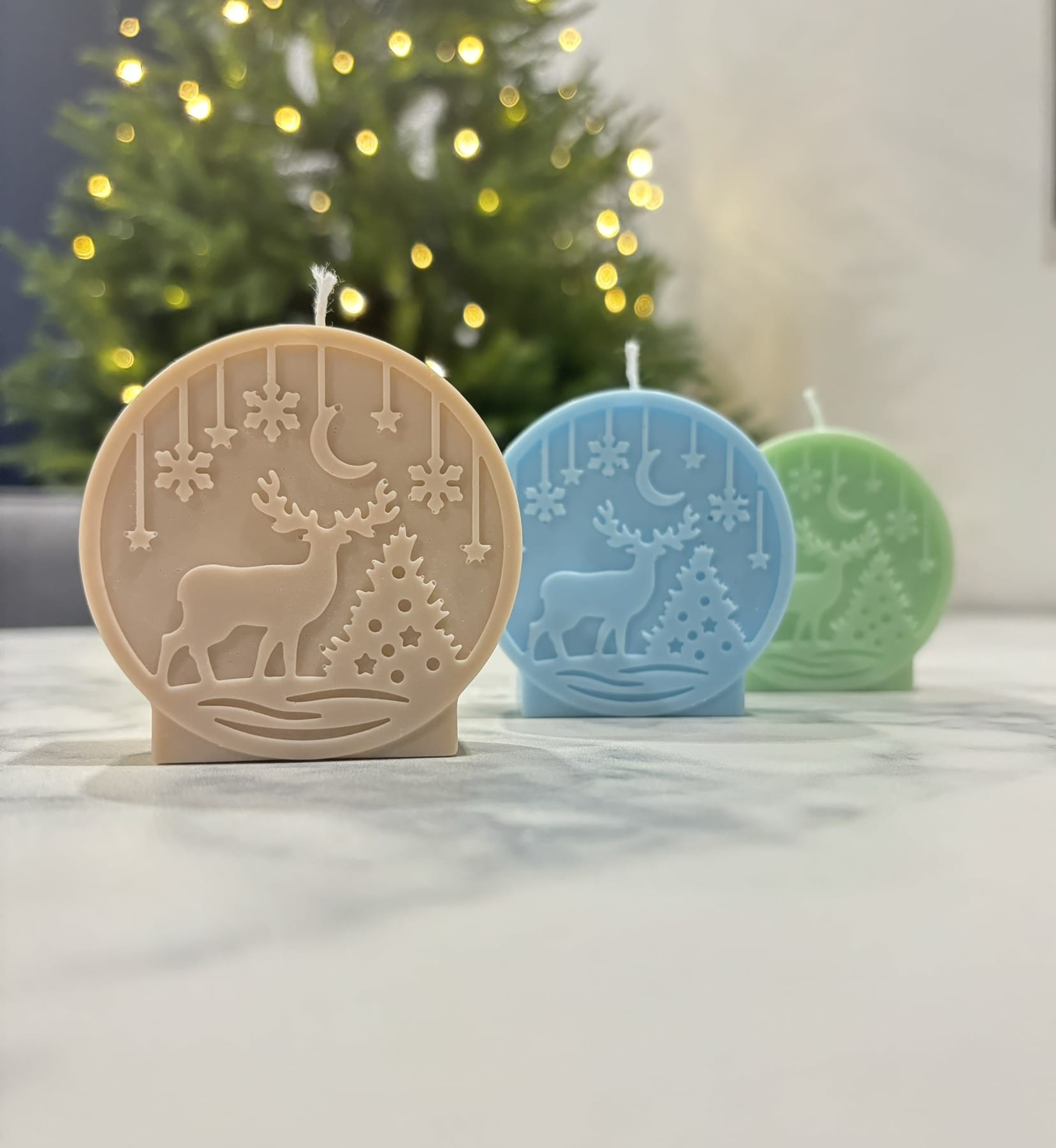 Свеча новогодняя Шар с оленем