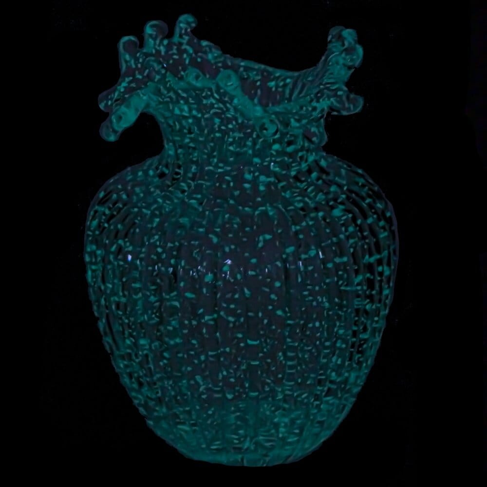 Ваза из стекла