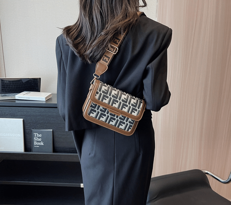 Сумка женская модель 764 (коричневый/серый)