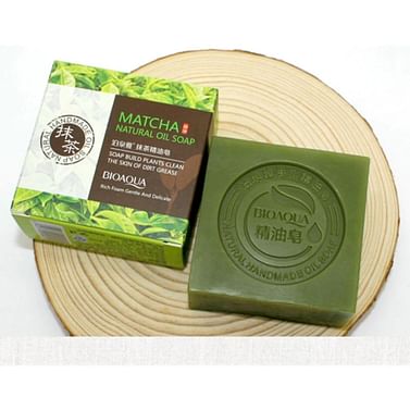 Натуральное мыло ручной работы с экстрактом чайного листа матча Matcha Natural Oil Soap, 100 гр. Bioaqua
