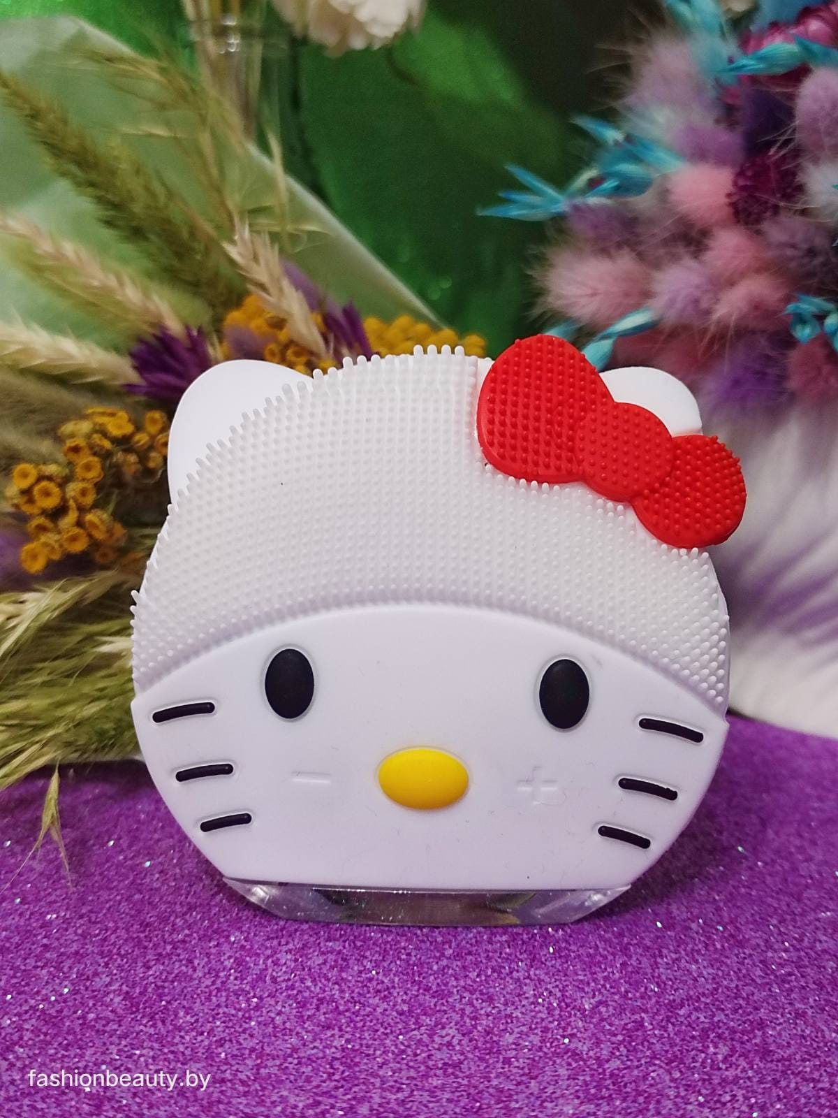 Щетка-массажёр для лица Hello Kitty (белый) FOREVER