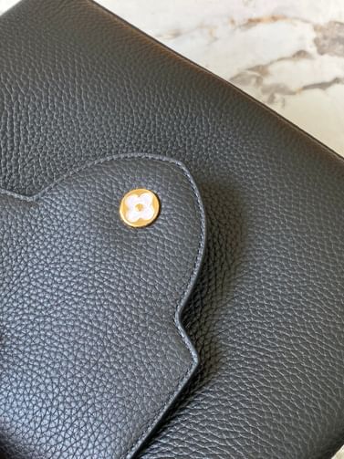 Capucines 31cm Louis Vuitton M23332.1