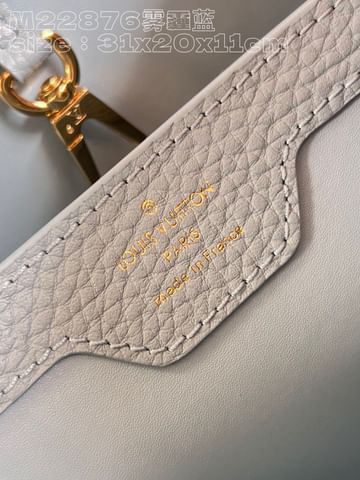 Capucines 31cm Louis Vuitton M22876