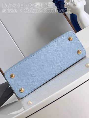 Capucines 31cm Louis Vuitton M22876