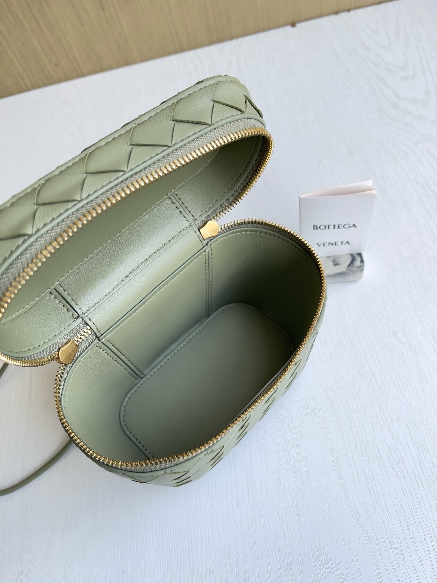 Mini Intrecciato Vanity Case Bottega Veneta 743551.6