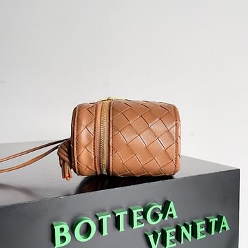 Mini Intrecciato Vanity Case Bottega Veneta 743551.5