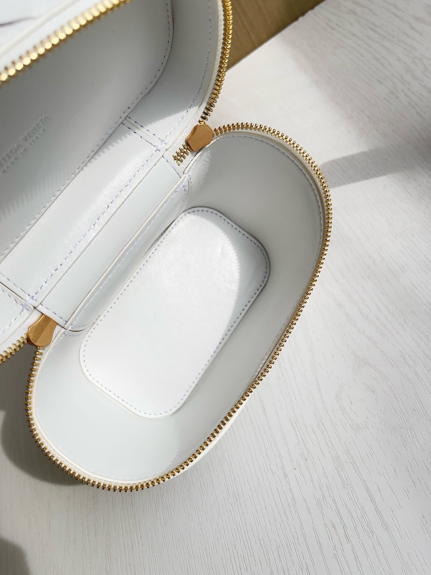 Mini Intrecciato Vanity Case Bottega Veneta 743551.3