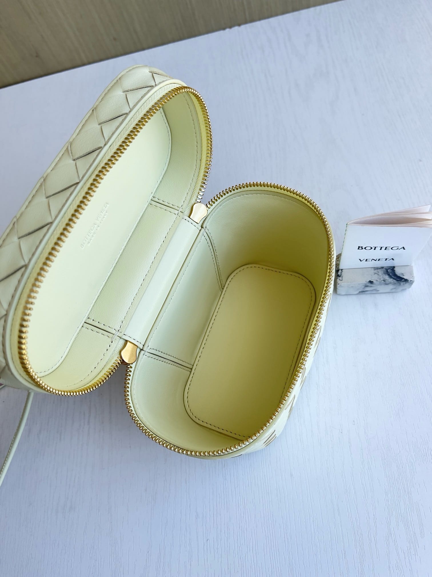 Mini Intrecciato Vanity Case Bottega Veneta 743551.2