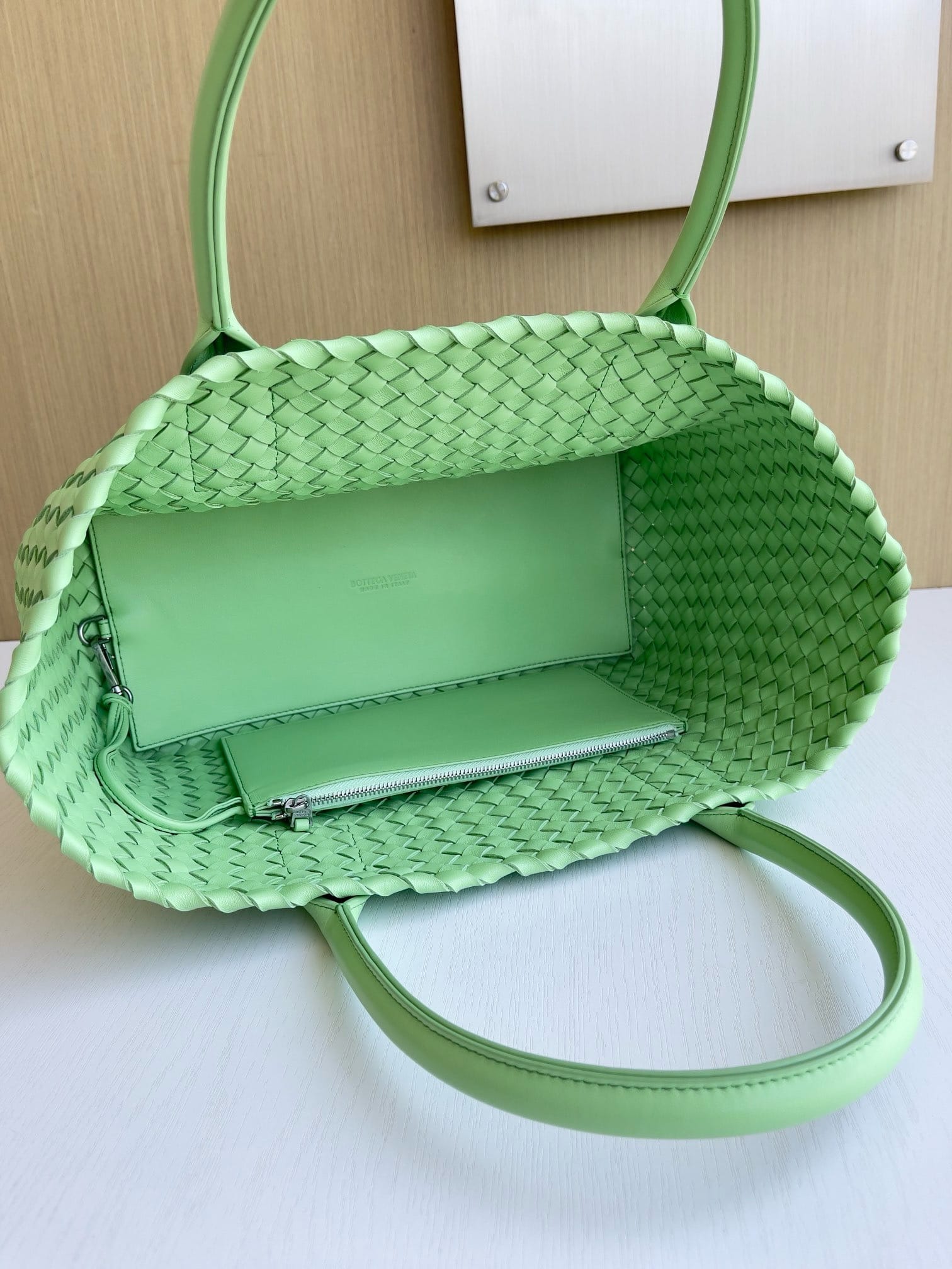 Cabat 48cm Bottega Veneta 608810.23