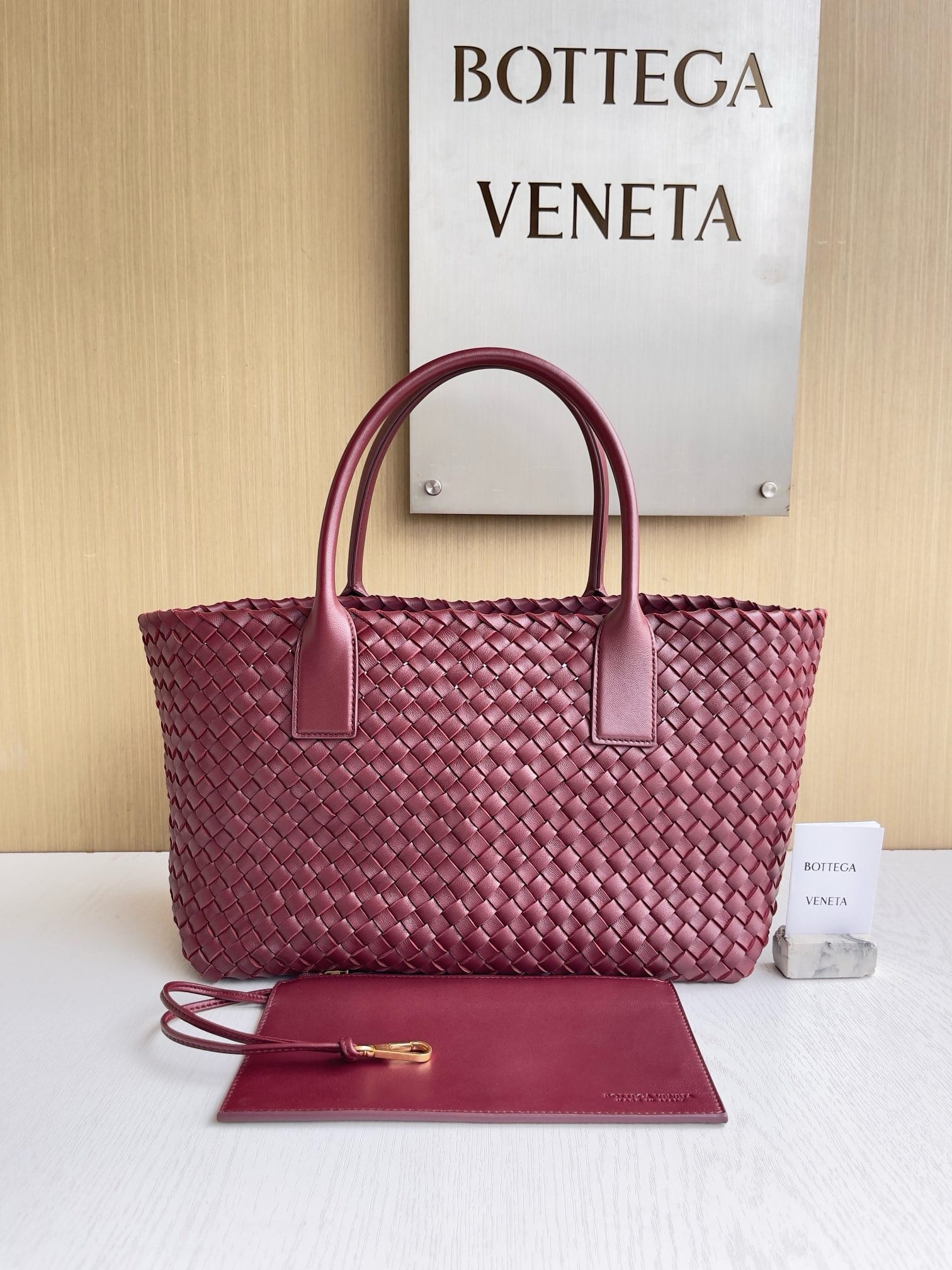 Cabat 48cm Bottega Veneta 608810.191