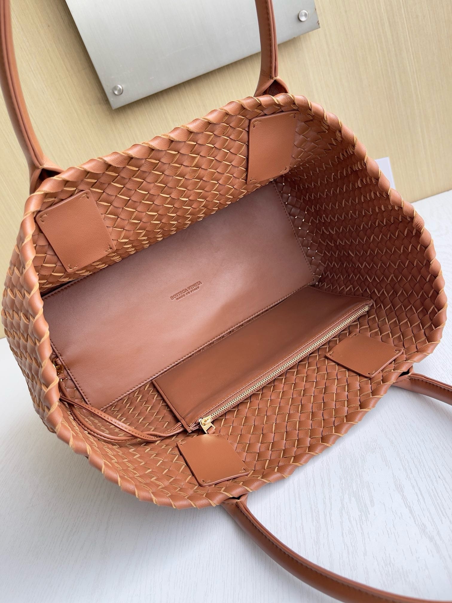 Cabat 48cm Bottega Veneta 608810.17