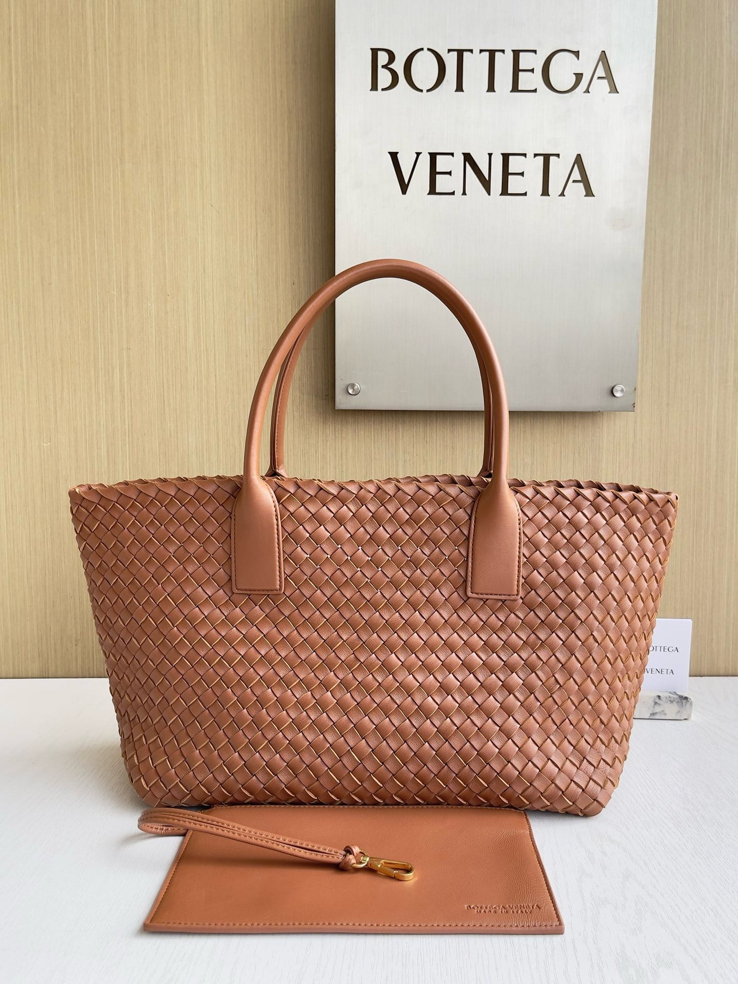 Cabat 48cm Bottega Veneta 608810.17
