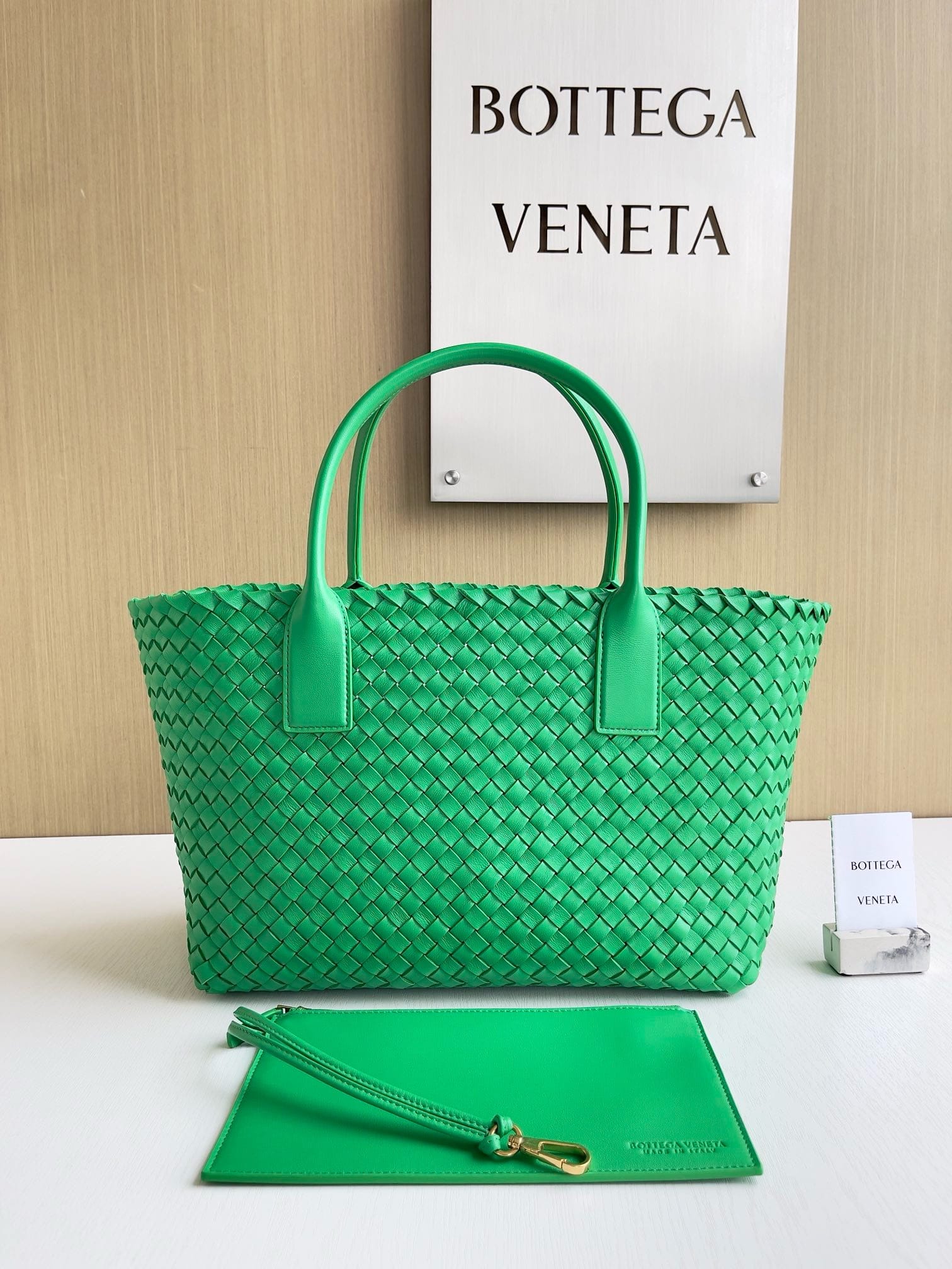 Cabat 48cm Bottega Veneta 608810.8
